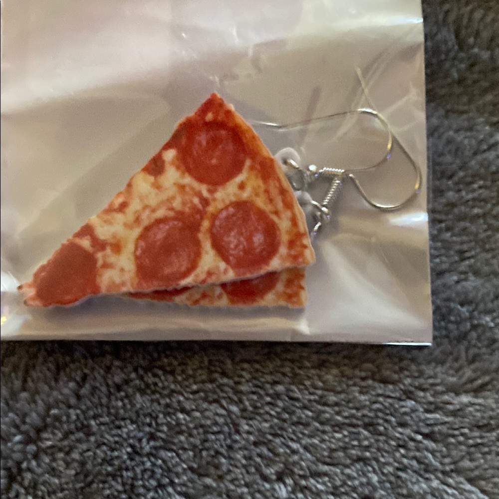 Assorted Fun Earrings Set - Picture 4 of 5